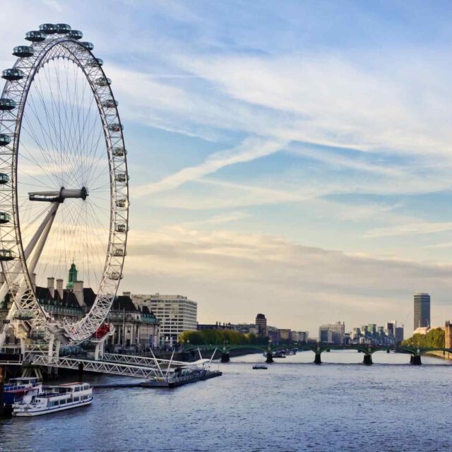 https://www.tailsofaruba.com/wp-content/uploads/2018/09/destination-london-01-640x640.jpg